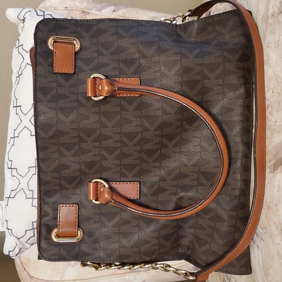 Michael Kors Handbag Set - Picture 3 of 15